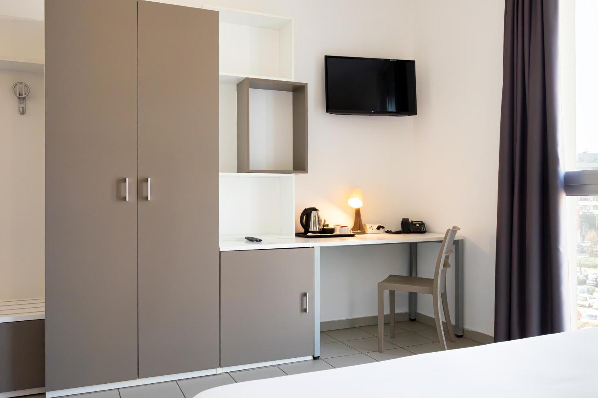 Hotel Campus Sanpaolo トリノ エクステリア 写真
